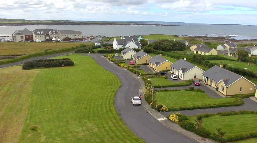 Spanish Point Holiday Homes Экстерьер фото